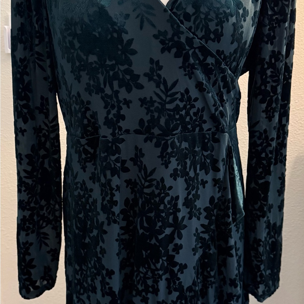 Elegant Floral Velvet Wrap Dress